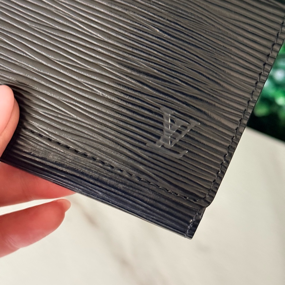 Louis Vuitton Black Epi Leather Small Cardholder Wallet - Picture 6 of 9